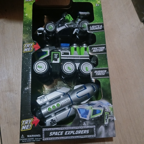 Space Maxx Space Explorers Mini Vehicles 3pk they Lights up & Sound Talk NEW - Picture 4 of 5